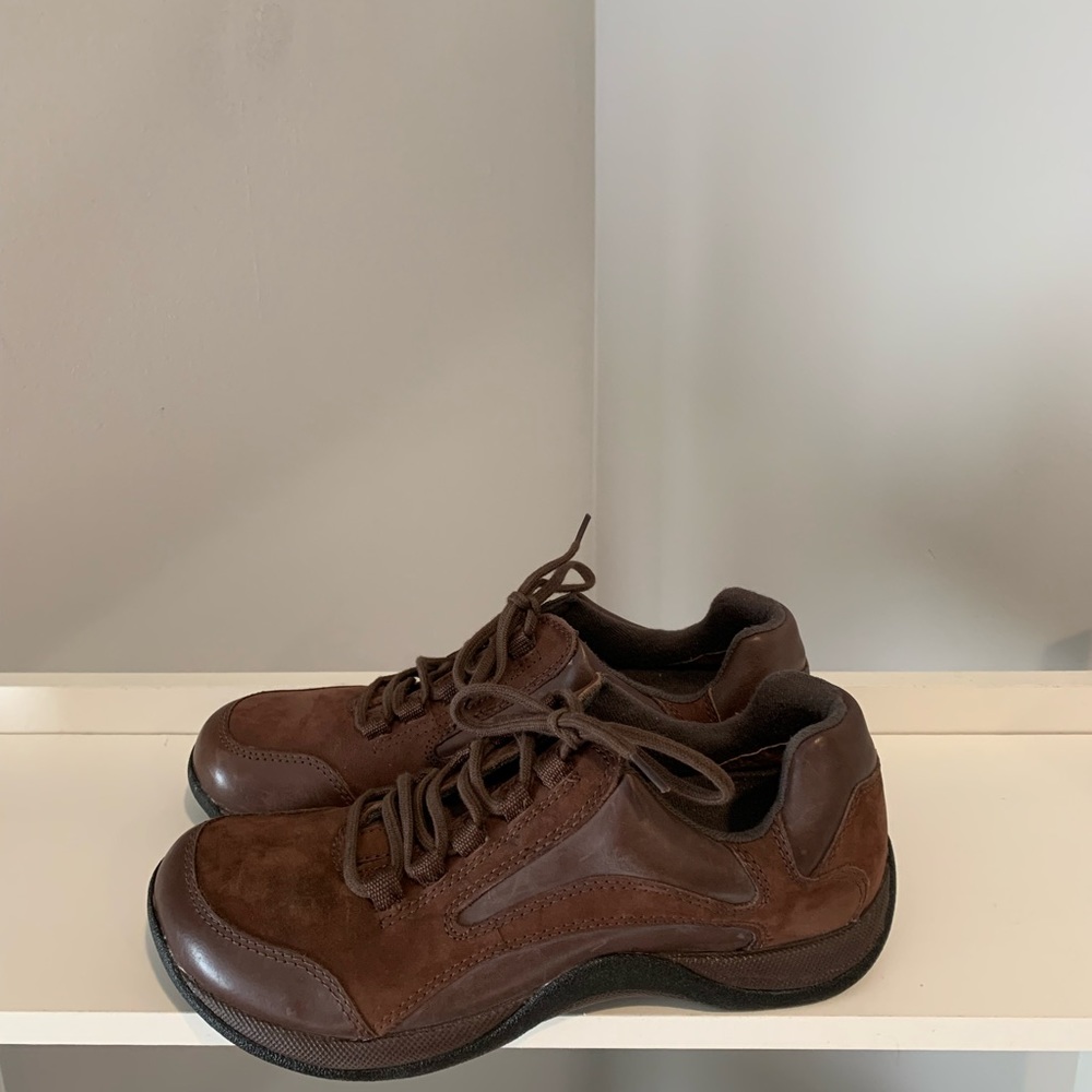 Clark’s Women’s Shoe Size 7.5 Pre Owned Style #79481
